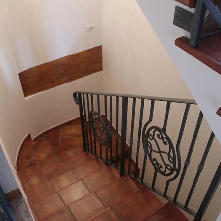 Balconi San Giorgio Bed and Breakfast Βαρένα Εξωτερικό φωτογραφία